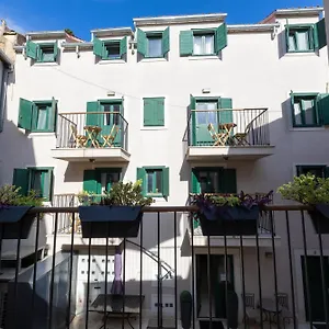 Korta Split